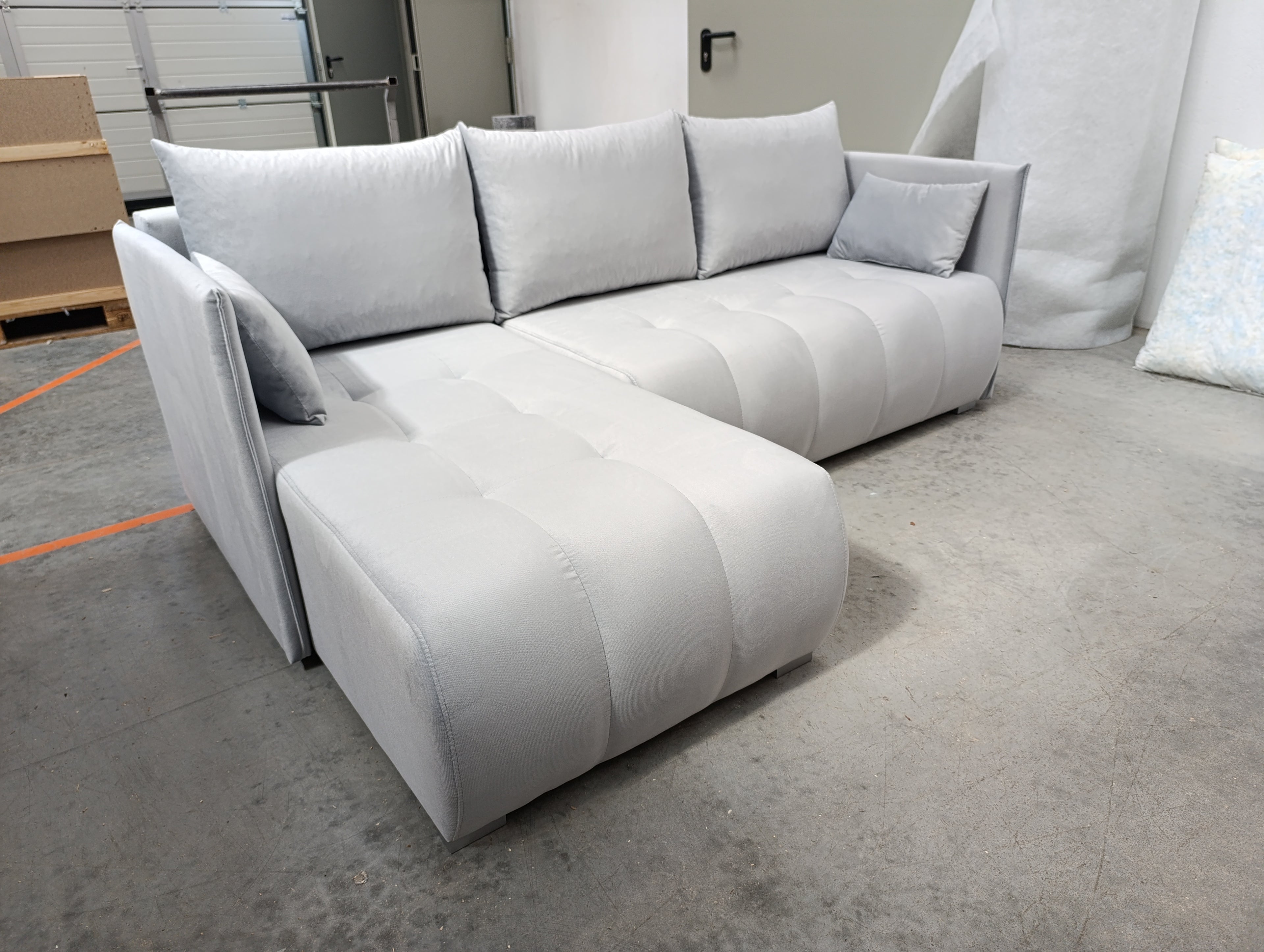 Kampinė Sofa - lova URBAN