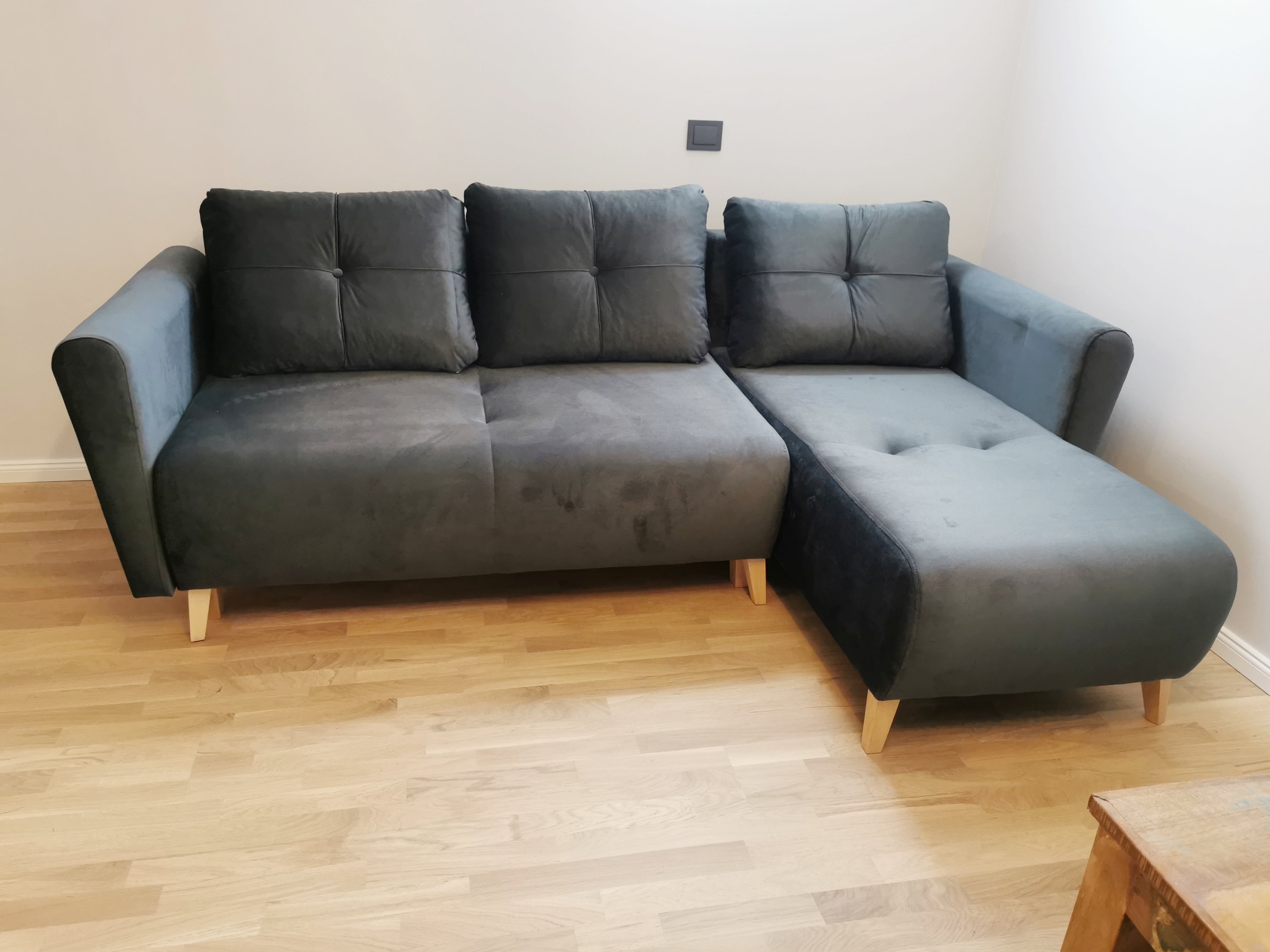 Kampinė Sofa - lova VIVARA